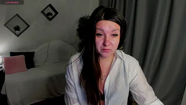 mood  berry online show from 21, 10, 2025