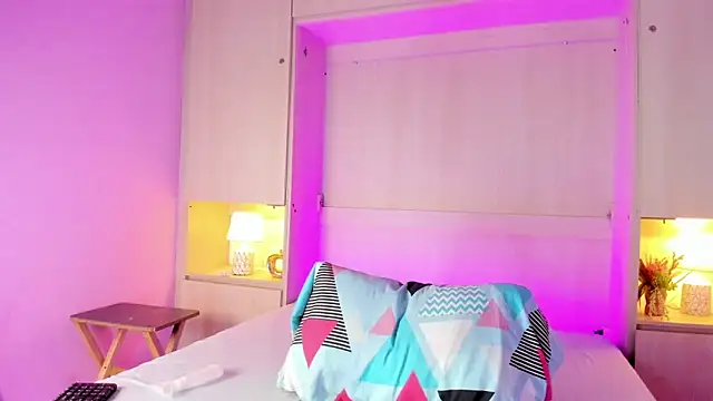 Snapshot of ChloeWiillow chatting on 6, 11, 2025 ChloeWiillow online show from 6, 11, 2025