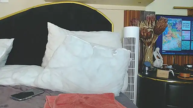 CynnxxxBarb online show from 6, 3, 2026