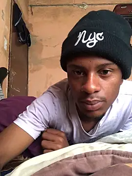 Snapshot of Awelarn chatting on 3, 11, 2025 Awelarn online show from 3, 11, 2025