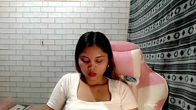Snapshot of pinay_old_lover chatting on 16, 10, 2025 pinay old lover online show from 16, 10, 2025