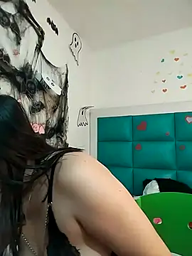 Snapshot of Valentina_Squirt- chatting on 6, 11, 2025 Valentina Squirt- online show from 6, 11, 2025