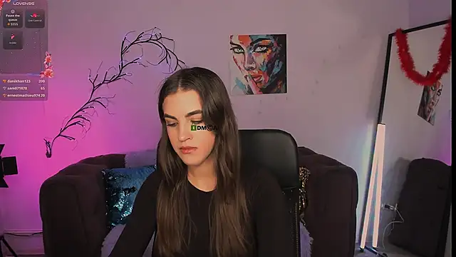 Snapshot of lina_fox12 chatting on 12, 11, 2025 lina fox12 online show from 12, 11, 2025