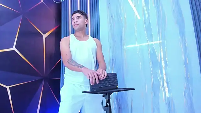 The Boy King online show from 13, 12, 2025