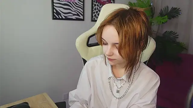 Snapshot of Staymonica chatting on 12, 1, 2026 Staymonica online show from 12, 1, 2026