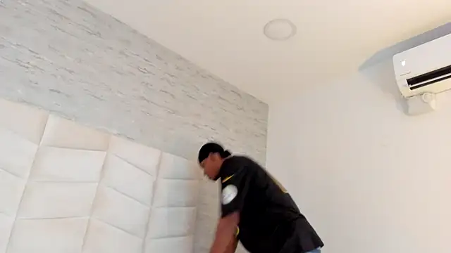 jax black online show from 15, 1, 2026