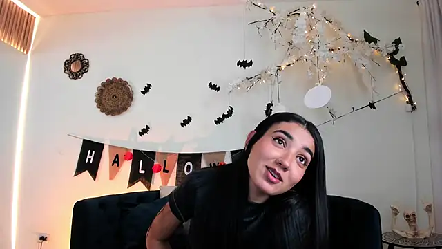 Snapshot of cloe_taylor__ chatting on 14, 10, 2025 cloe taylor online show from 14, 10, 2025