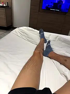 Snapshot of HenryLee1983-cums chatting on 9, 1, 2026 HenryLee1983-cums online show from 9, 1, 2026