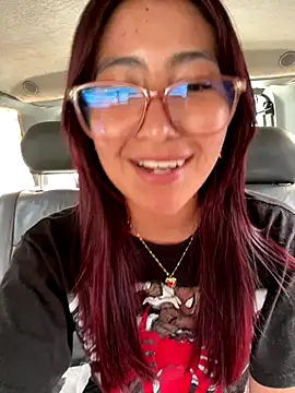 Snapshot of saramooon chatting on 3, 11, 2025 saramooon online show from 3, 11, 2025