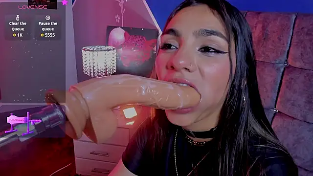 Snapshot of susi_hot13 chatting on 21, 2, 2026 susi hot13 online show from 21, 2, 2026