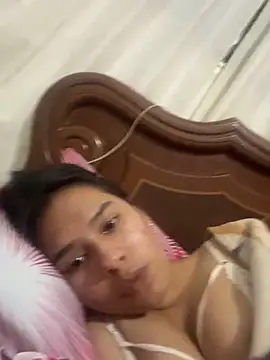 Snapshot of Brianna_bunny05 chatting on 20, 11, 2025 Brianna bunny05 online show from 20, 11, 2025