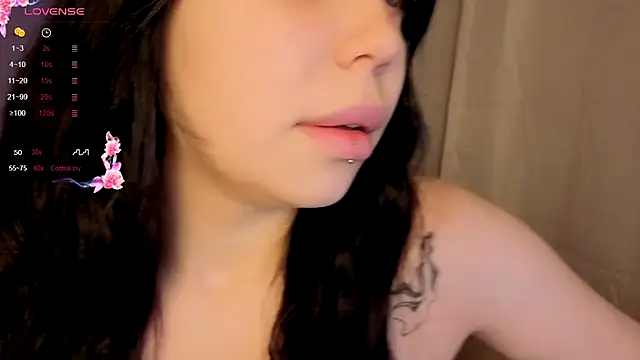 Snapshot of marymayven chatting on 5, 11, 2025 marymayven online show from 5, 11, 2025