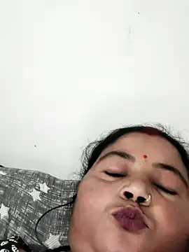 Snapshot of Monalisa22y chatting on 22, 10, 2025 Monalisa22y online show from 22, 10, 2025