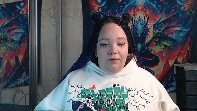 Snapshot of Sweet_But_Evil chatting on 30, 9, 2025 Sweet But Evil online show from 30, 9, 2025