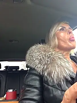 KirraWhite online show from 2, 3, 2026