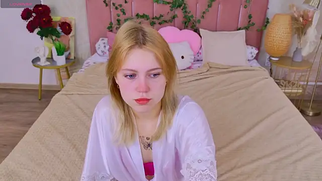 Snapshot of Stellahaart chatting on 6, 10, 2025 Stellahaart online show from 6, 10, 2025