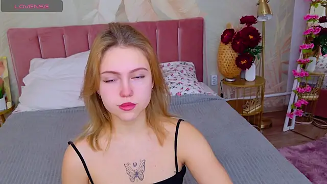 Snapshot of Stellahaart chatting on 26, 11, 2025 Stellahaart online show from 26, 11, 2025