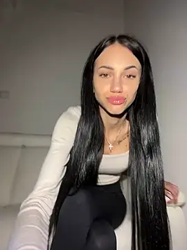 Snapshot of ilariea_girl chatting on 6, 10, 2025 ilariea girl online show from 6, 10, 2025