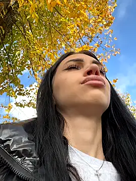 Snapshot of ilariea_girl chatting on 15, 10, 2025 ilariea girl online show from 15, 10, 2025