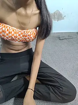 Unique girls90 online show from 14, 7, 2026