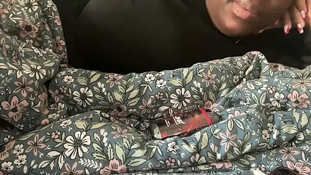 nanaisbackk online show from 23, 2, 2026