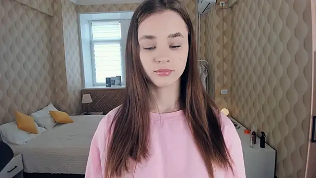 JinnyMcie online show from 8, 10, 2025