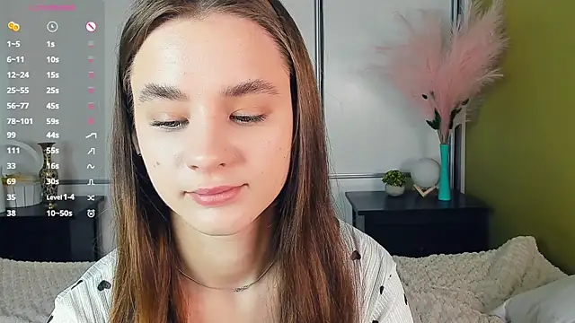 JinnyMcie online show from 10, 4, 2026