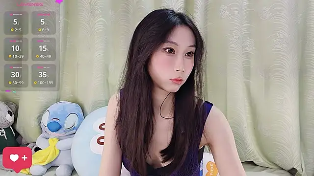 Snapshot of kindbee chatting on 9, 11, 2025 kindbee online show from 9, 11, 2025