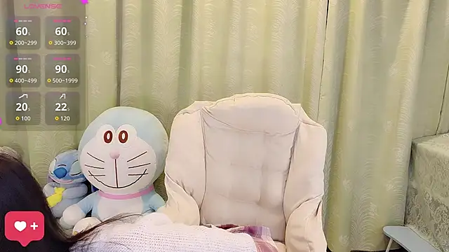 Snapshot of kindbee chatting on 13, 11, 2025 kindbee online show from 13, 11, 2025