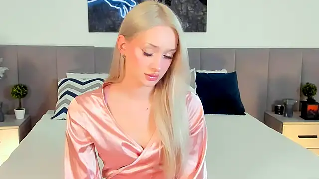 SugarWhisper online show from 18, 11, 2025