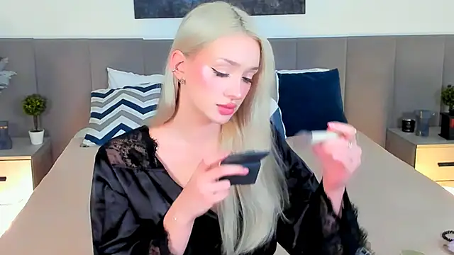 SugarWhisper online show from 27, 11, 2025