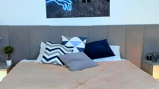 SugarWhisper online show from 30, 11, 2025