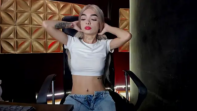 scarlettvelvet  online show from 21, 11, 2025