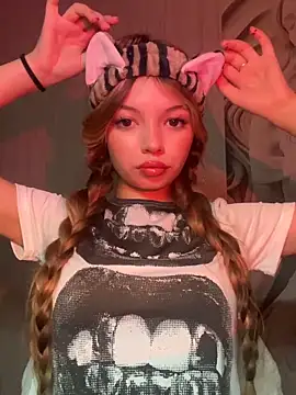  Siennaaa  online show from 9, 10, 2025