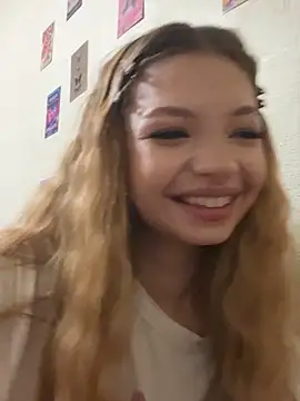  Siennaaa  online show from 11, 10, 2025