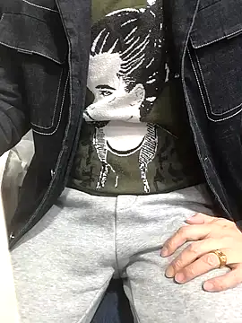 Snapshot of chougegg0214 chatting on 11, 11, 2025 chougegg0214 online show from 11, 11, 2025