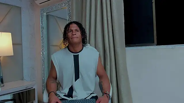 Snapshot of casike1 chatting on 15, 11, 2025 casike1 online show from 15, 11, 2025