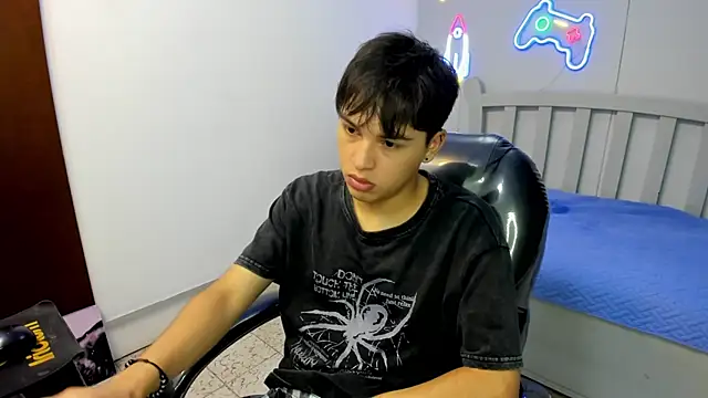 StiwenTwink online show from 24, 11, 2025