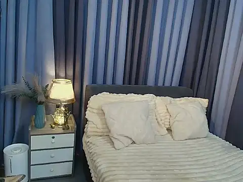 Kaydee Callix online show from 7, 10, 2025