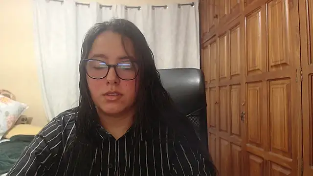 Venus cat  online show from 5, 4, 2026