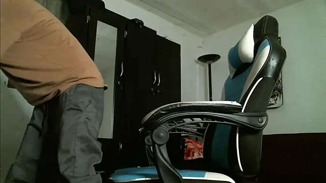Snapshot of Dickie_Dicking chatting on 10, 10, 2025 Dickie Dicking online show from 10, 10, 2025