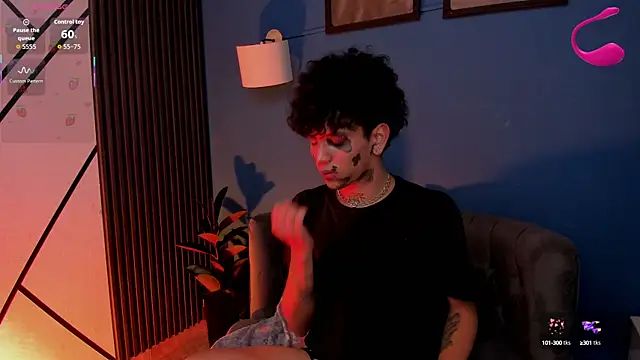 Snapshot of todoroki_g chatting on 15, 10, 2025 todoroki g online show from 15, 10, 2025