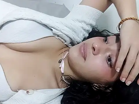 JuliethaFox online show from 16, 5, 2026