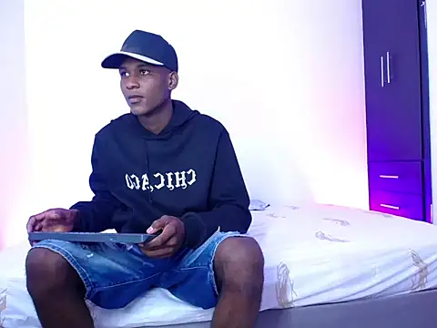 Snapshot of TITAN_SEX333 chatting on 6, 10, 2025 TITAN SEX333 online show from 6, 10, 2025