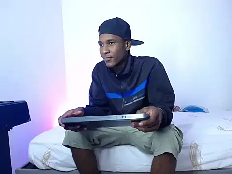 Snapshot of TITAN_SEX333 chatting on 9, 10, 2025 TITAN SEX333 online show from 9, 10, 2025