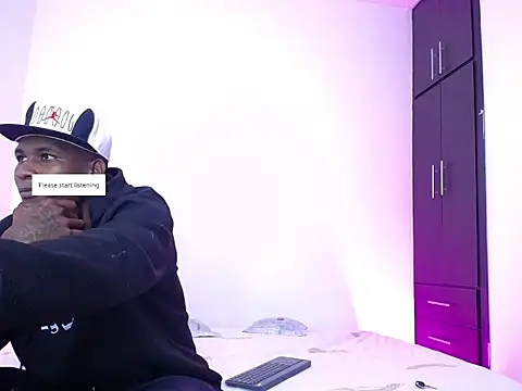 Snapshot of TITAN_SEX333 chatting on 17, 10, 2025 TITAN SEX333 online show from 17, 10, 2025