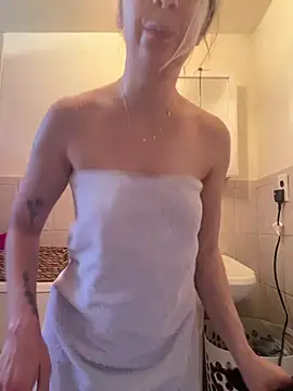 AmberLustXXX online show from 12, 4, 2026