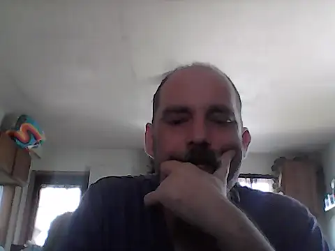 crazyheratic8 online show from 6, 4, 2026