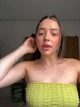 luiza barcelos online show from 13, 10, 2025