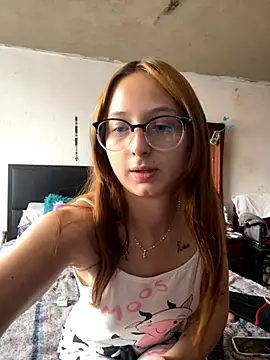 Snapshot of imariahot chatting on 3, 10, 2025 imariahot online show from 3, 10, 2025
